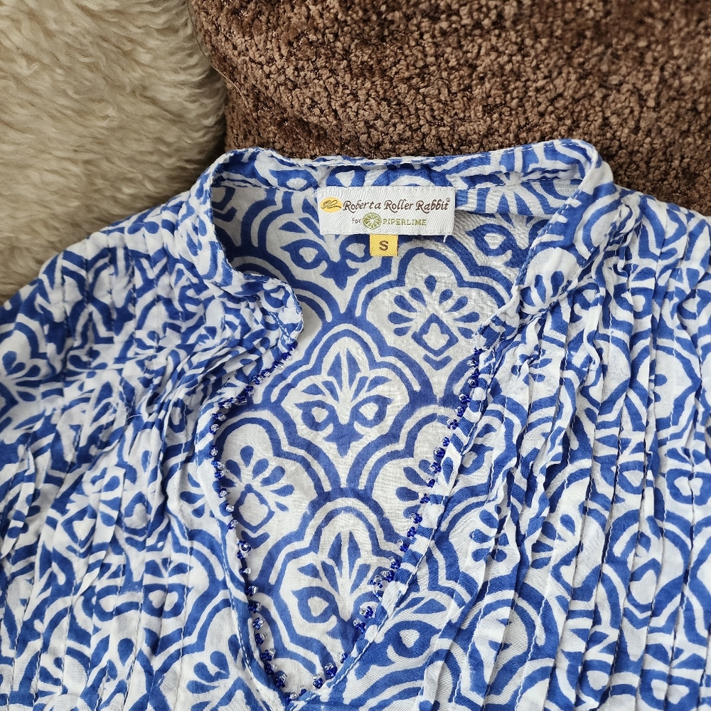 Roberta Roller Rabbit V Neck Top - Picture 2 of 3